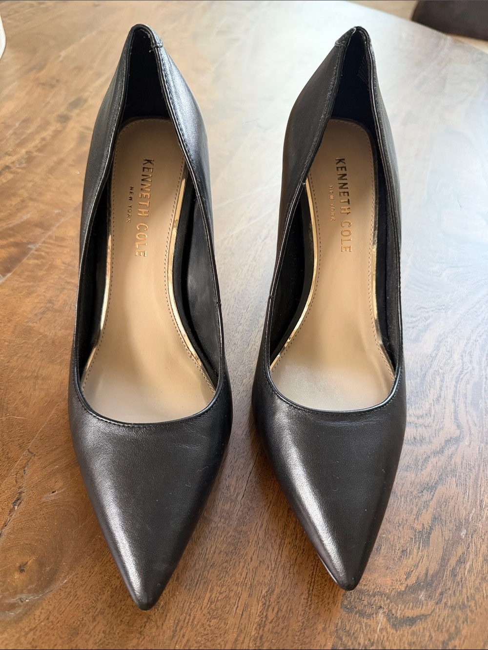NWOT Kenneth Cole Black Romi Pointed-Toe Leather Pumps Sz 7.5 Heel height 3.5”